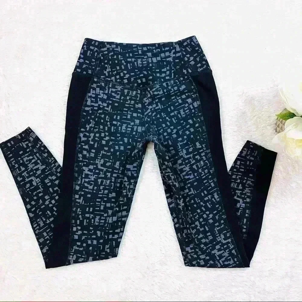 Nike Dry Black & Gray Printed High‎ Waisted Athletic Compression Leggings (XS)